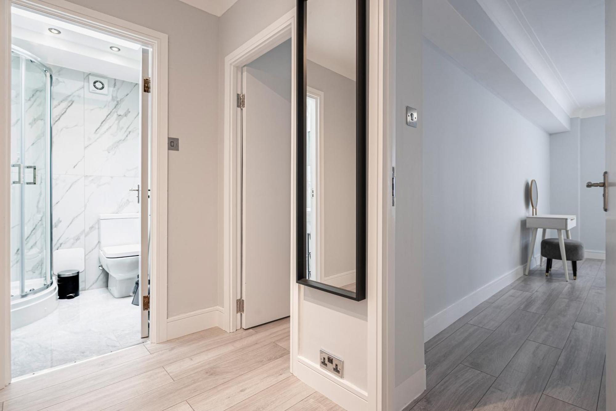 Cute 2 Bedroom Flat By Hyde Park Apartament *