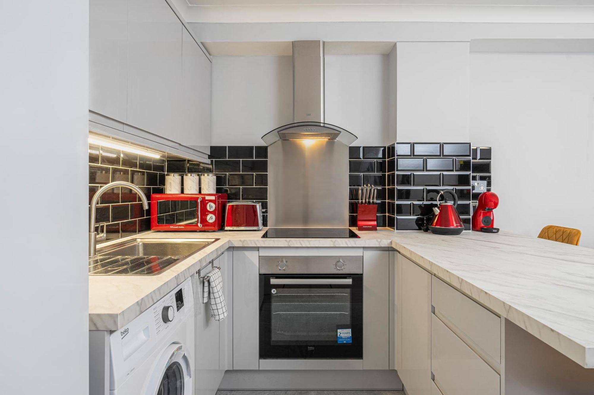 Cute 2 Bedroom Flat By Hyde Park Londra